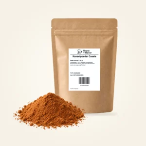 Kaneelpoeder Cassia — navulzak 100 g met het product op de voorgrond