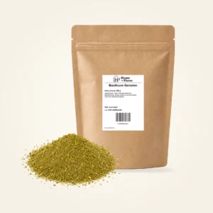 Basilicum Gemalen — navulzak 500 g, met kruiden op de voorgrond
