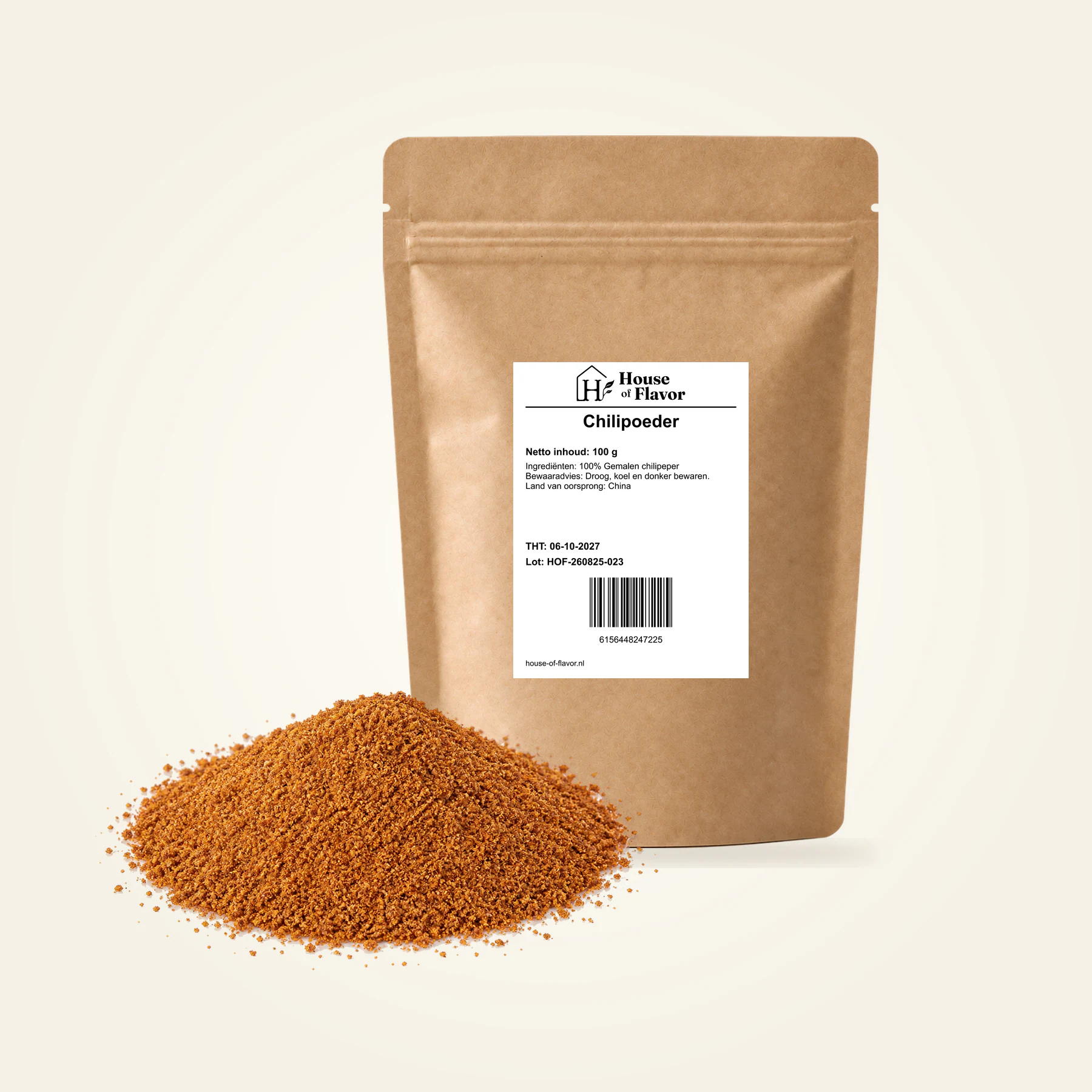 Chilipoeder — navulzak 100 g, met kruiden op de voorgrond