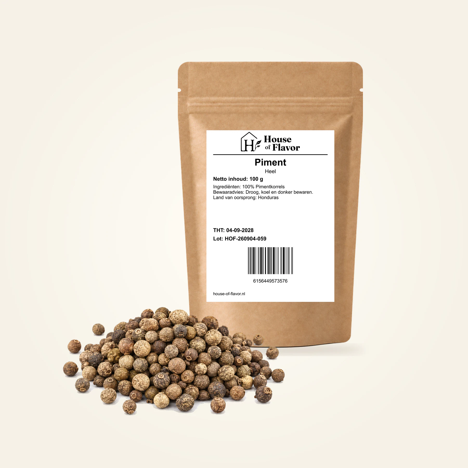 Pimentkorrels — navulzak 100 g, met kruiden op de voorgrond